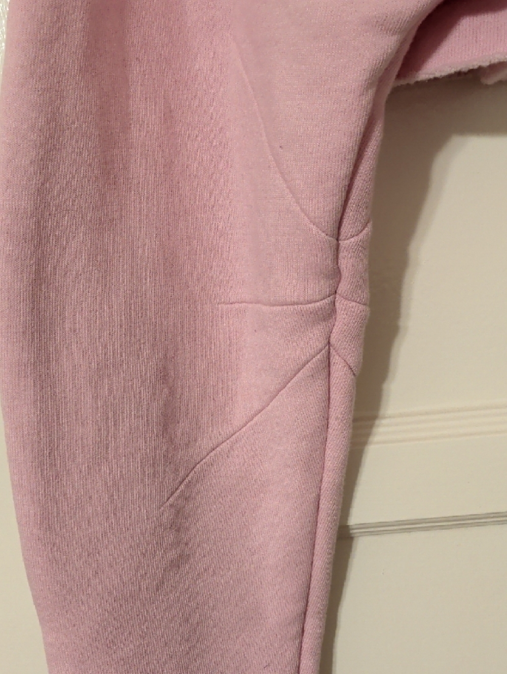 ALO Yoga Extreme Cropped Pullover Sweatshirt in Flamingo - Picture 4 of 10
